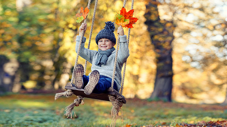 Panikattacke, generalisiert, Situation, Objekt, Lebewesen, ungefährlich, Grad, Angstauslöser, Begleitend, Herzrasen, Schweißausbruch, Schwächegefühl, Übelkeit, verändert, Atmung, Muskelspannung, sekundär, Furcht, sterben, Kontrolle, wahnsinnig, Vorstellung, Erwartungsangst, auslösen, Sekundärangst, Spirale, erzeugen, spezifisch, Spinne, Taube, Höhe, Fliegen, Blut, Zahnarzt, Gewitter, Nahrungsmittel, Agoraphobie, Platzangst, Menschenmenge. öffentlich, Platz, Verkehrsmittel, Aufzug, Toilette, Fahrstuhl, Reise, Begleitung, herausfinden, vermeintlich, Peinlichkeit, Angstattacke, Gegenstand, Auslöser, ausgewiesen, Panikattacke, Panikstörung, heiter, Himmel, gekoppelt, vorhersehbar, Heftigkeit, Attacke, schnell, Angstspirale, inneren, Notgefühl, Begleitsymptom, Brustschmerz, Schwindel, Erstickungsgefühl, Entfremdungsgefühl, außerhalb, Realität, Verstand, auftreten, parallel, überzeugt, prüfen, kritisch, wohlwollend, betrachten, befinden, Anspruch, blamieren, ausdrücken, Erröten, Harndrang, Händezittern, Öffentlichkeit, erleben